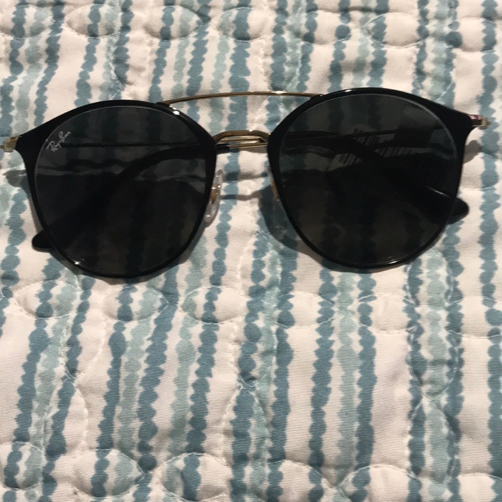 Ray Ban  Female shades  💖